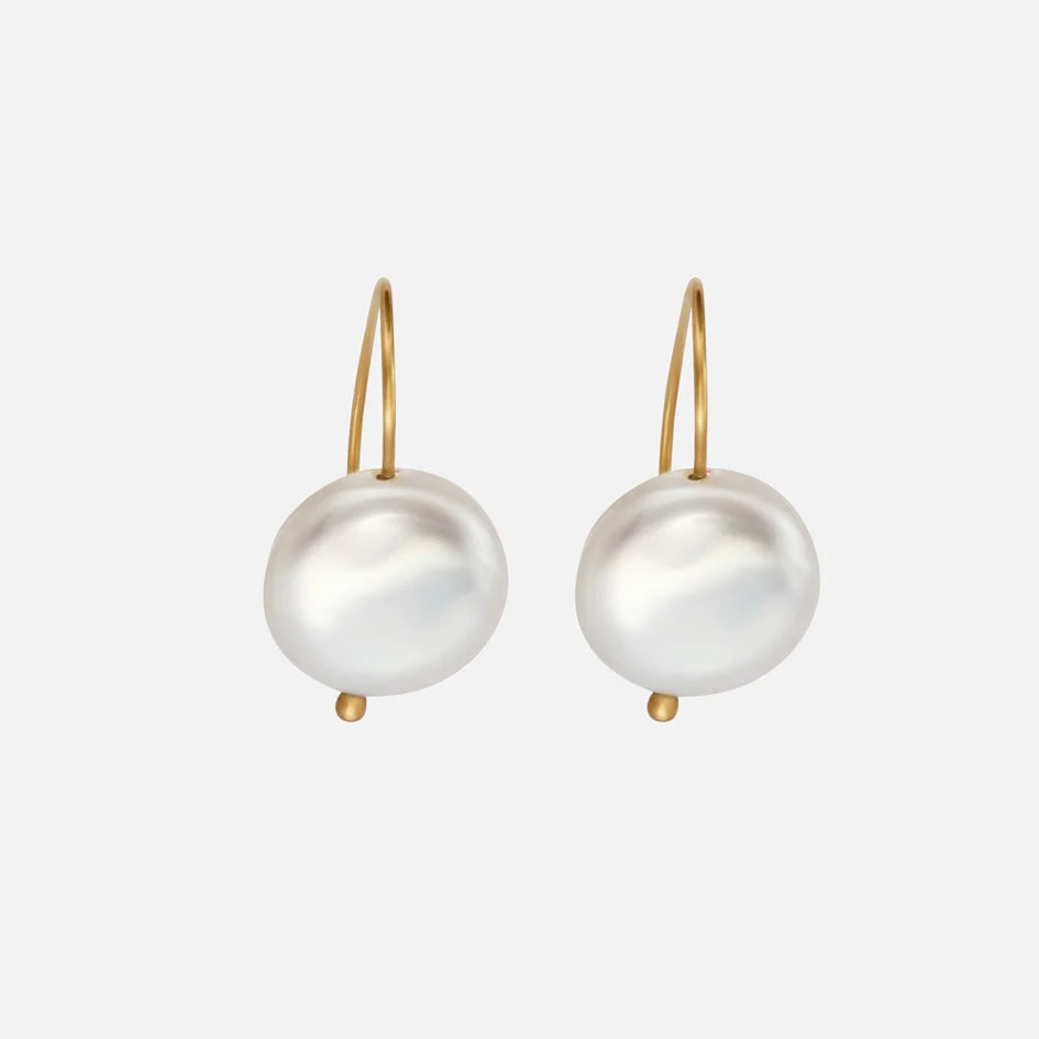 Button Pearl / Earrings